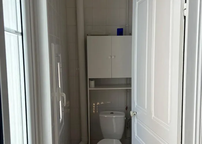 Appartement Grand Dans Maison *