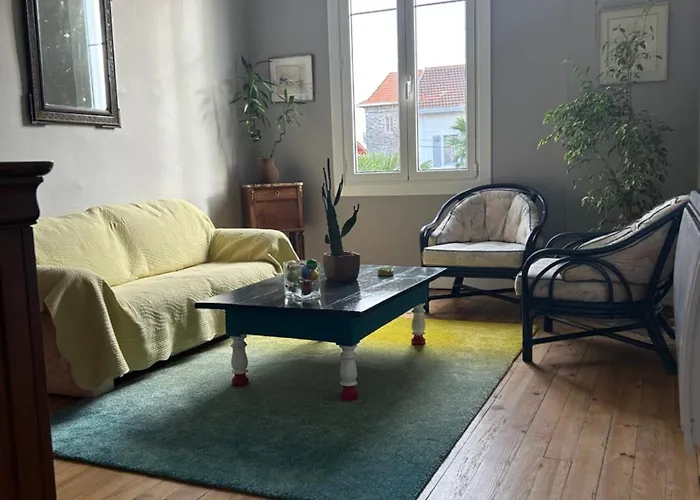 Appartement Grand Dans Maison Bayonne